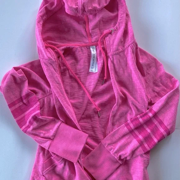 Lorna jane sales pink hoodie